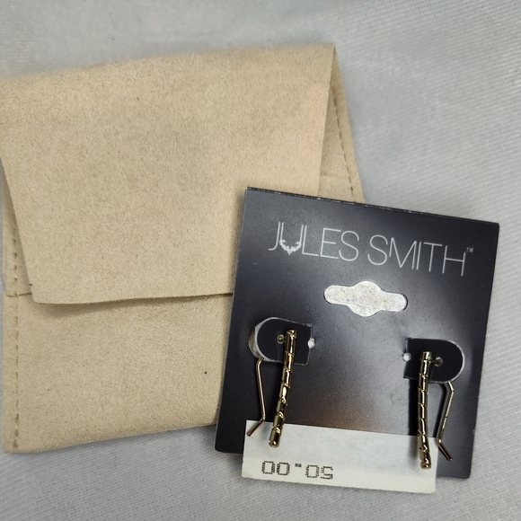 Jules Smith Gold Earrings, NWT and Pouch - Picture 1 of 3